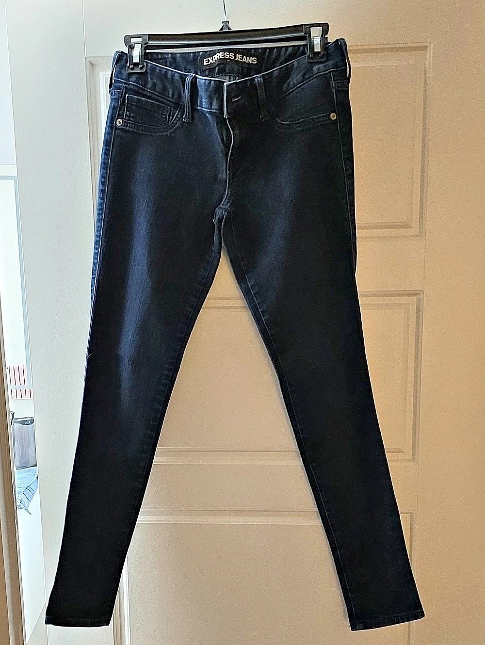 Express Stella Low Rise Jeans Size 2 NWOT!